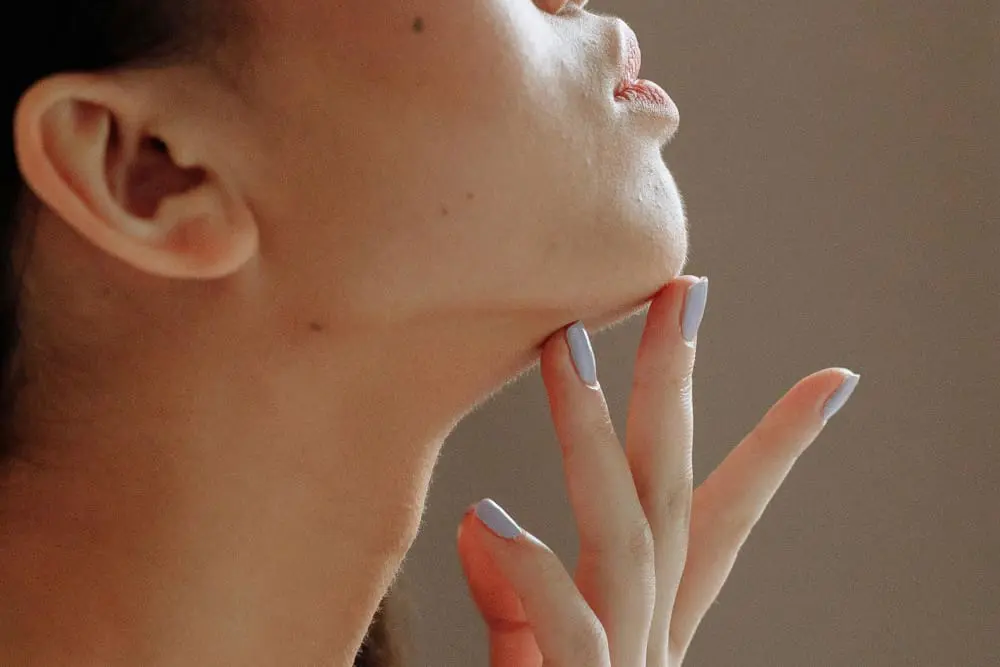 How to Treat a Double Chin without Surgery or Needles